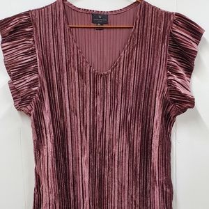 Ruffle sleeve "like velvet" top
